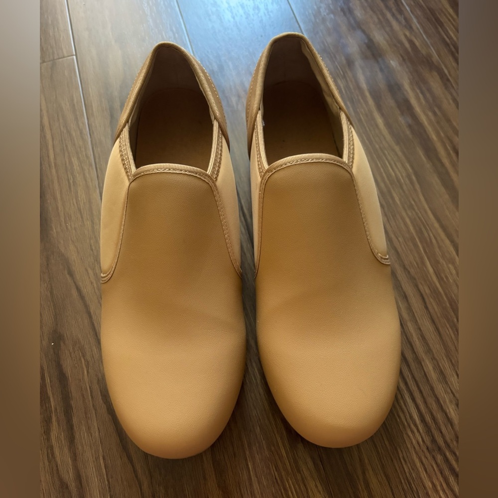 Women’s Tan Tap Shoes